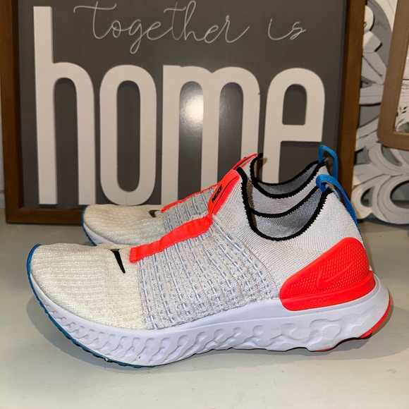 Nike React Phantom Run Flyknit 2 Shoes Women's 8 Grey CrimsonDv2179-001Preowned - Picture 6 of 11